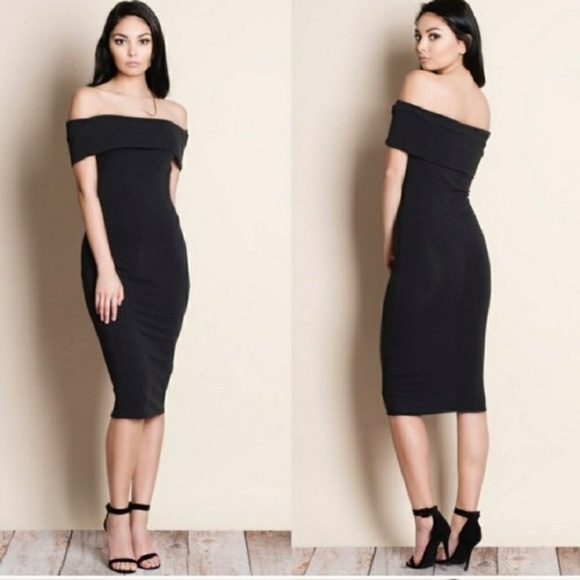 Heart & Hips Dresses & Skirts - NWOT Black‎ fitted off the shoulder bodycon dress